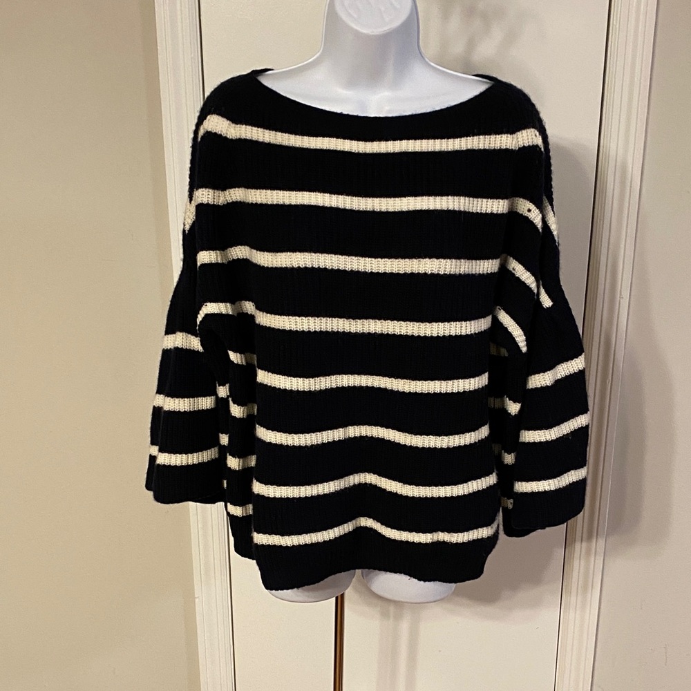 Allude sweater